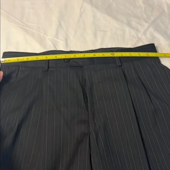 Allyn Saint George Gray Pinstripe Men’s Suit - Picture 9 of 9